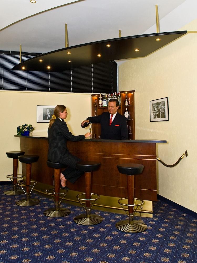 Superior Hotel Praesident Munich Exterior photo